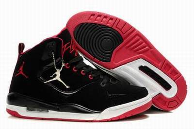 wikipedia chaussure jordan