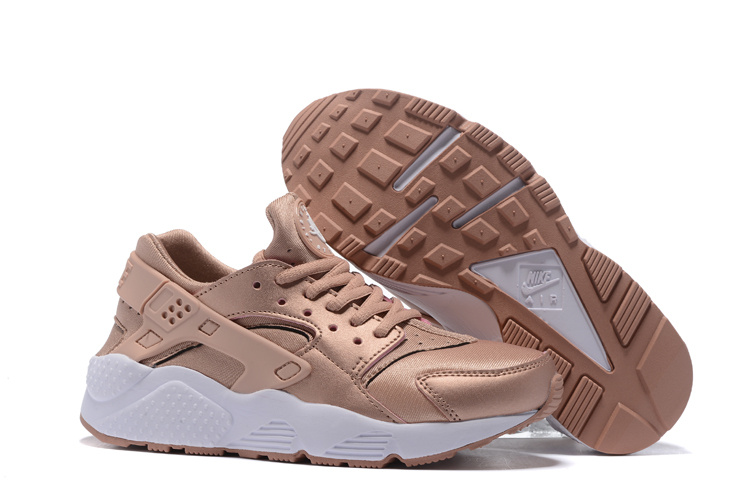 nike huarach pas cher